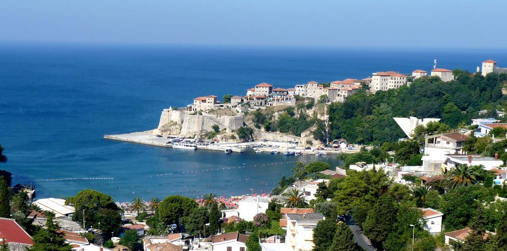 Familien Apartment Zeno Ulcinj Exteriör bild